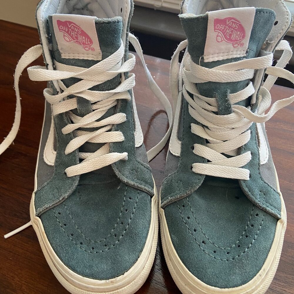 Size 7 Vans High-top Sneakers